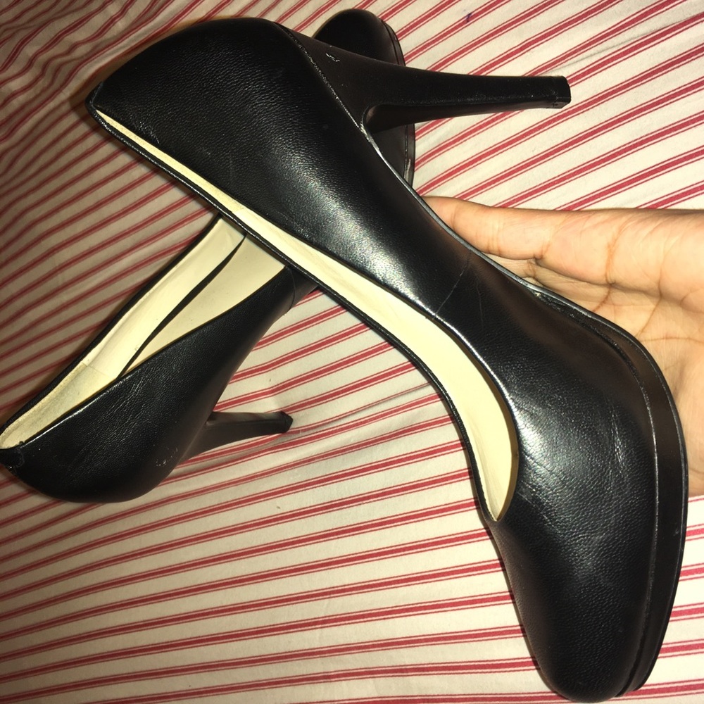 Nine West Black Pumps